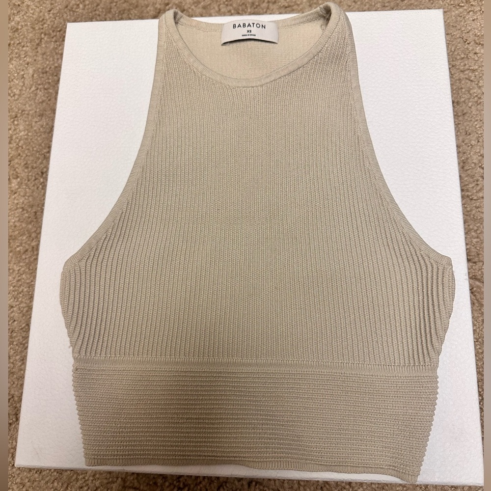 Aritzia crop tank XS never worn